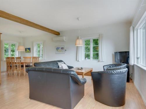 Posezení v ubytování Holiday Home Rosa - 300m from the sea by Interhome