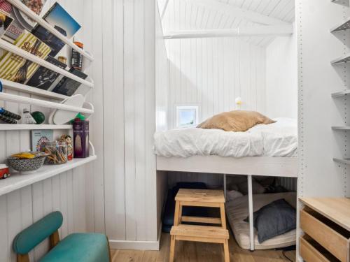 Katil atau katil-katil dalam bilik di Holiday Home Sten - 30m from the sea by Interhome