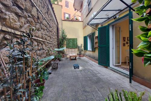 Charming Nest Steps from the Vatican