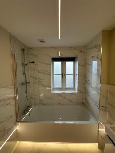 Ένα μπάνιο στο Wendover Annexe