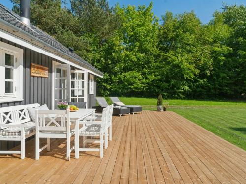 Κήπος έξω από το Holiday Home Veljan - 1-2km from the sea by Interhome
