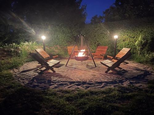 Zahrada ubytování Holiday Home Ellie - 500m from the sea by Interhome