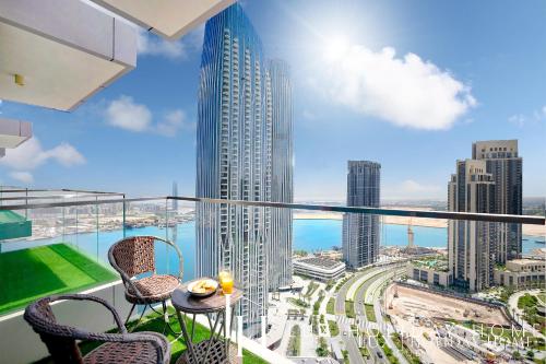LUX The Dubai Creek View Suite