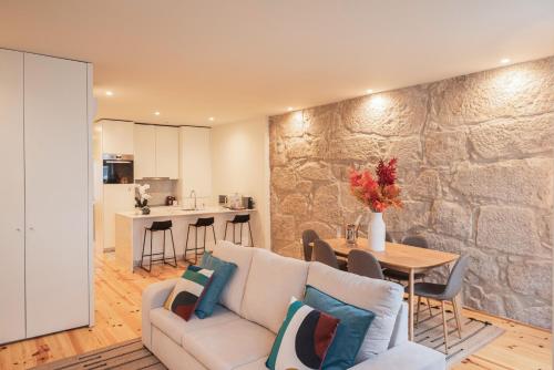 Luxury Style 2 with AC Downtown Porto near Metro