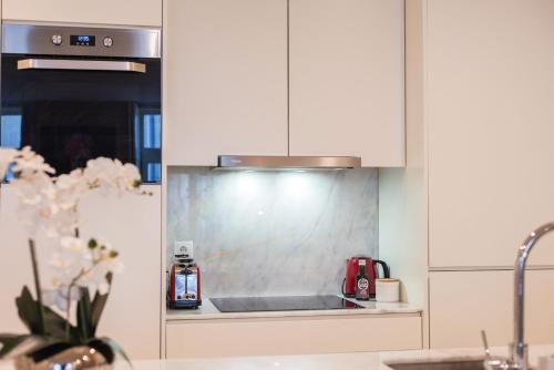 Luxury Style 2 with AC Downtown Porto near Metro