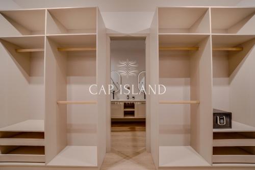 Gambar di galeri bagi Villa Metal House, Contemporary & Peaceful di Grand Gaube