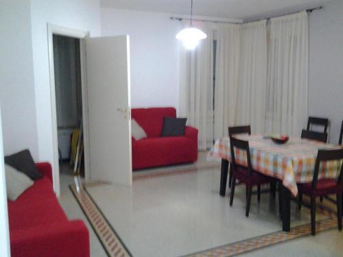 Fotografie z fotogalerie ubytování Apartment Largo del Teatro v destinaci Porto San Giorgio