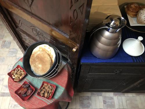 Φαγητό σε αυτή η μαροκινή κατοικία ή κάπου εκεί κοντά
