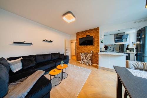 Zagreb 179 - 2 Bedroom - 2 Loggia -New - Apartment - Flexible Keybox Entry - Modern - Monthly Rent - WiFi