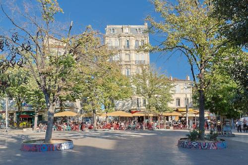 Comfortable apartment on Cours Julien