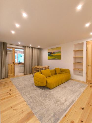 Sunny apartment in Karakol!