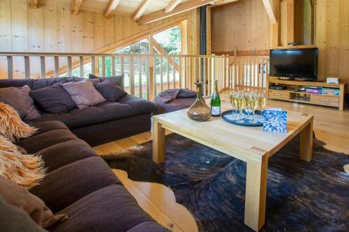 Chalet Jirishanca More Mountain Central Morzine