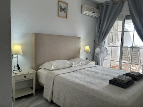 Postel nebo postele na pokoji v ubytování Playa Royal Beach apartment, Calahonda