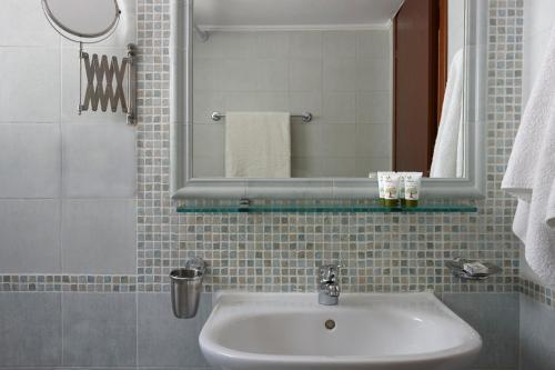 Ванная комната в Anassa Mare Villas & Residences