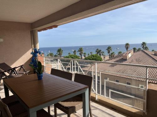 Magnifique vue mer avec piscine, Cap Hermes 410