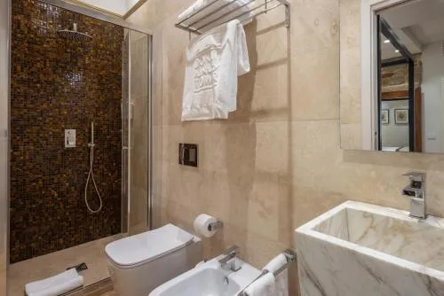 Donati Luxury Tower Suites photo 53
