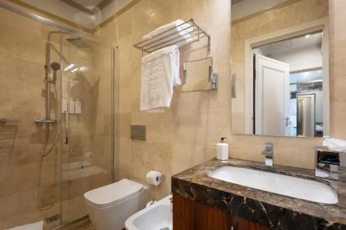 Donati Luxury Tower Suites photo 12