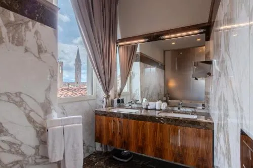 Donati Luxury Tower Suites photo 33