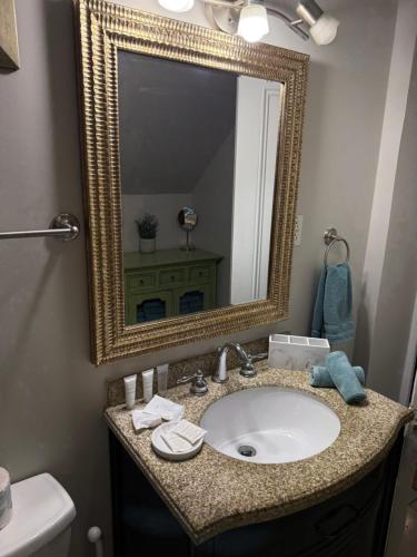 O baie la Westmount Manor Unit 5 - 3 Bedroom Apartment