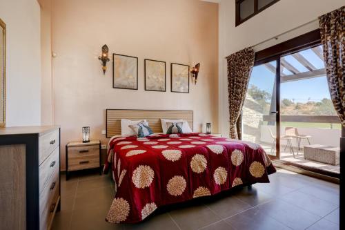 Estepona West Family Townhouse SALVADOR