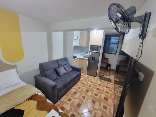 Kuchyň nebo kuchyňský kout v ubytování Departamento, LUJO HOGAR cerca a PLAZA NORTE - UNI AEROPUERTO