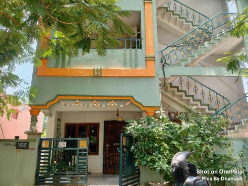 Фасад или вход в ANNAMAIAH Home Stay, GUEST HOUSE & HOME STAY