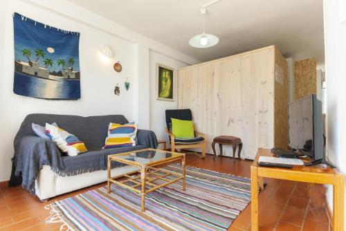 B12 - Sun Apartment