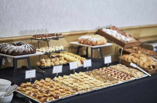 Đồ ăn tại/gần khách sạn