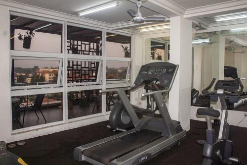 Fitness centrum a/nebo fitness zařízení v ubytování Aviora Suites at Sapphire Court