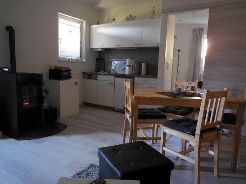 Η κουζίνα ή μικρή κουζίνα στο Ferienhaus am Rheinpark