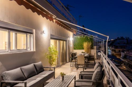 Town house by Phoenix Apartments