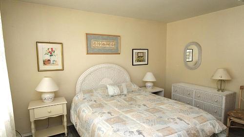 Ένα ή περισσότερα κρεβάτια σε δωμάτιο στο 111 Brookdale Road Bayside Beauty