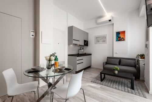 StayEasy Crivelli - Stylish Studio, Duomo walking