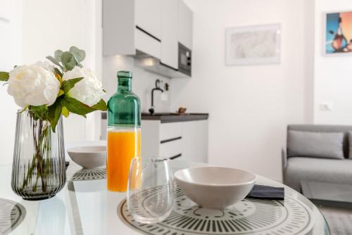 StayEasy Crivelli - Stylish Studio, Duomo walking