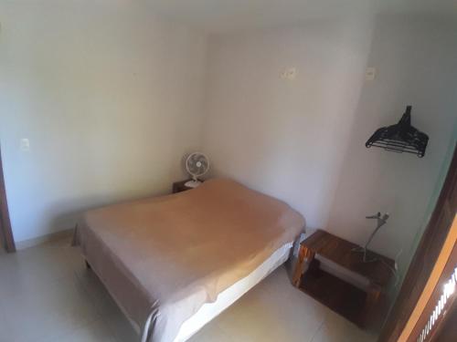 Quarto para casal em Goiânia setor Jaóにあるベッド