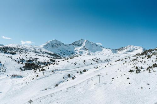 Fotografie z fotogalerie ubytování Barthe Holidays I Acogedor apartamento en Arinsal 6PAX a pie de pistas I Balcón con vistas y parking I Tintin v destinaci Arinsal