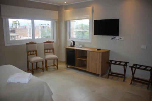 Μια τηλεόραση ή/και κέντρο ψυχαγωγίας στο Terra Alta Suites