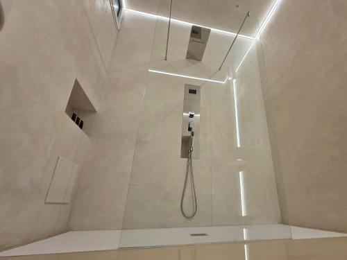 DUNE at Spanish Steps Luxury Apartment-Suite photo 40