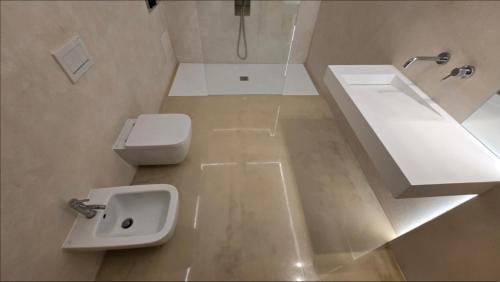 DUNE at Spanish Steps Luxury Apartment-Suite photo 34