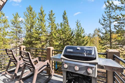 Fotografie z fotogalerie ubytování Mountain Getaway Deck Spacious Kitchen v destinaci Sentinel Island