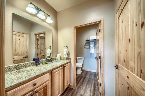 Et badeværelse på Old Mills Resort OM A11