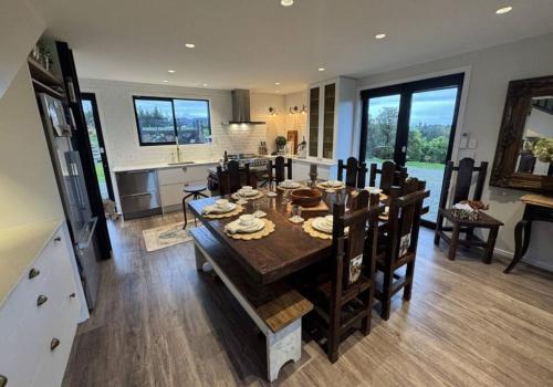 Fotografie z fotogalerie ubytování The Black Barn - Panoramic, Private & Luxury v destinaci Paroa