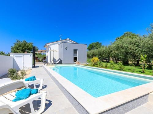 1-bedroom holiday home