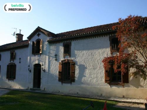 Gallery image of Estate in Pyrenees with Pool and Golf Nearby, cleaning included in Buzon