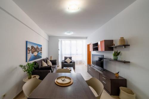 Endorfita Sonrisa - Canteras Beach