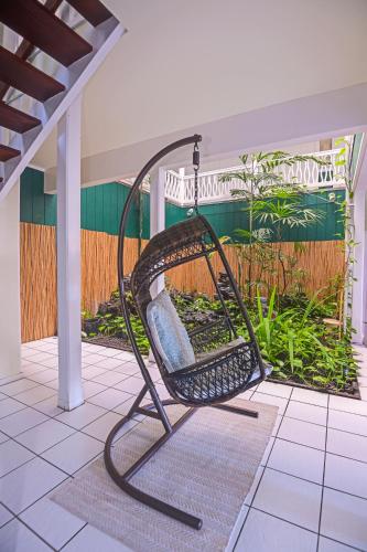 a swing in the middle of a porch at Big Island Retreat - No Resort Fees in Kailua-Kona