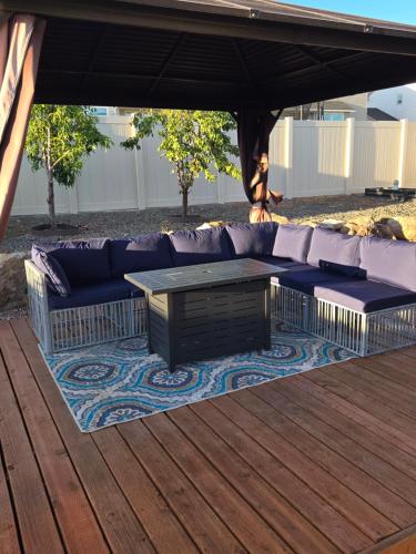 Χώρος καθιστικού στο StarLuxe Stay and Play