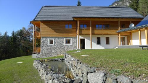 アパートメントが所在する建物
