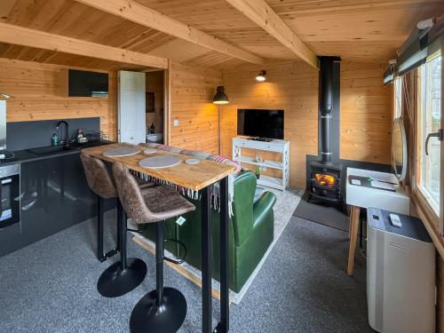 Kuchyň nebo kuchyňský kout v ubytování The Homestead Compact