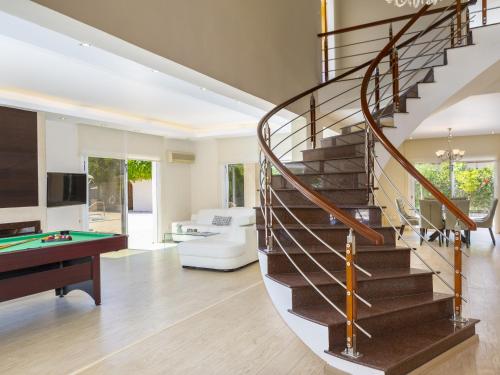 Fotografie z fotogalerie ubytování Pervolia Nirides Seaside Mansion 7 v destinaci Meneou